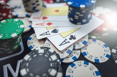 gading33 game lobby showing slots and live tables